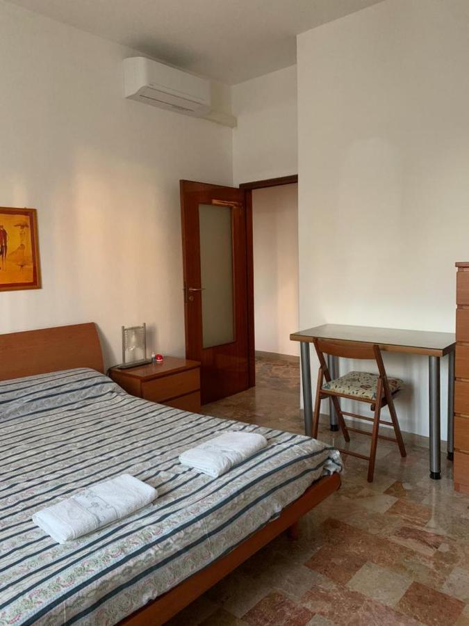 Comfortable Room Suitable 1-2 Pax Bologne Extérieur photo